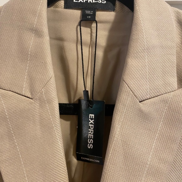 Express Woman’s Blazer - Picture 4 of 10